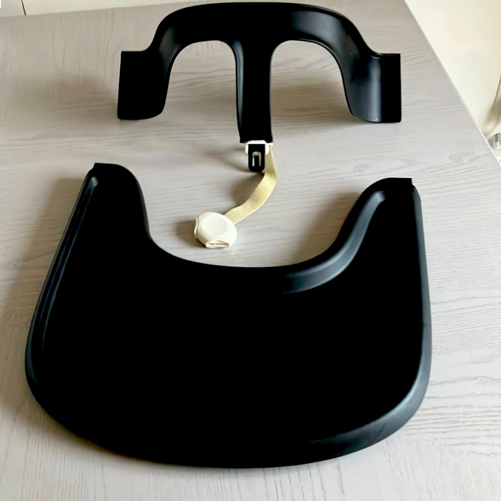 Stokke tray and attachment for Tripp trap chair